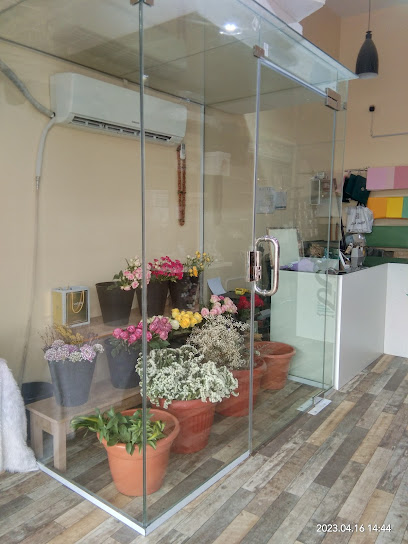 Flowers King - Saudi Arabia|Khamis Mushait 62462|Al Bawadi|8Q44+Q97