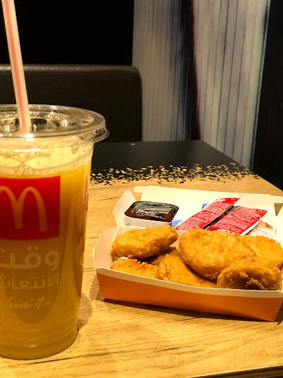 McDonald's Drive Thru - Saudi Arabia|Tabuk 47714|Alqadsiyyah|King Khalid Branch Rd