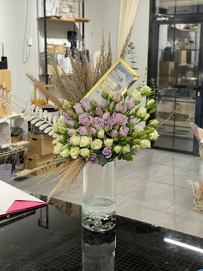 King flowers - Saudi Arabia|Damad 84971|4Q8C+WJ