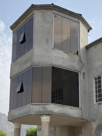 زجاج وسكريت أبها - خميس مشيط - نجران - جيزان - Saudi Arabia|Khamis Mushait 64211|Al Irq Ash Shamali|شارع المطار القديم