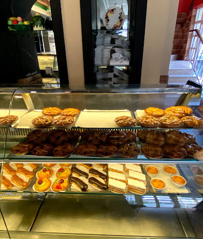 La Bagutte French Pastries - Jeddah - +966 50 205 1502