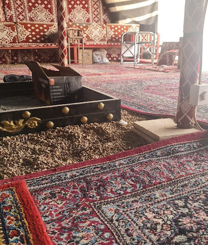 مزرعة عثمان مضحي العثمان - ابوخالد - Riyadh Province -