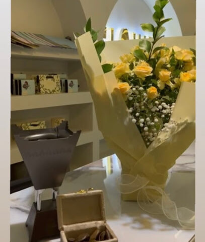 مئة وردة للهدايا - Bisha - +966 53 624 3948