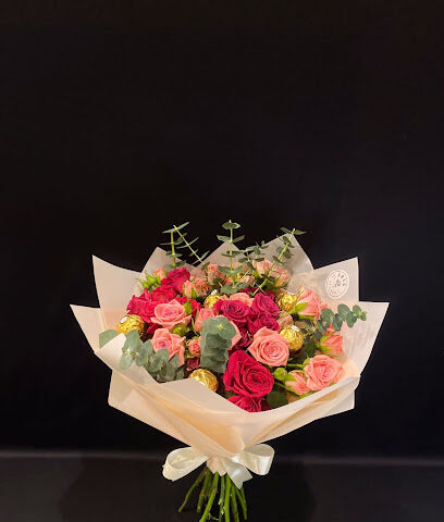 Iris Flower - Ar Rass - +966 55 559 1764