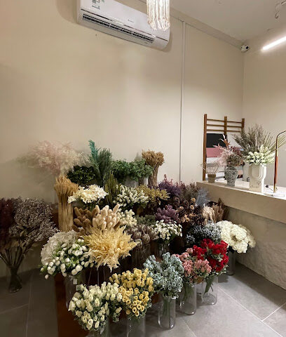 دكانة أنفال للزهور Anfal shop - Buraydah - +966 58 288 3600