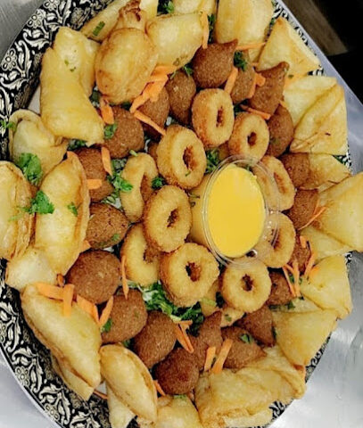 مطعم شاورما يوشة - Tabuk - +966 53 360 3150
