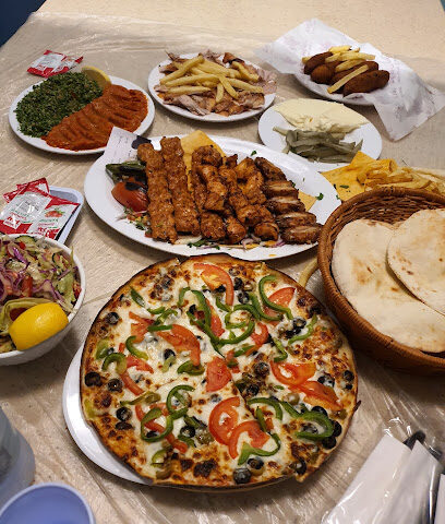 مطعم قناديل التوت - Jazan - +966 17 340 0461