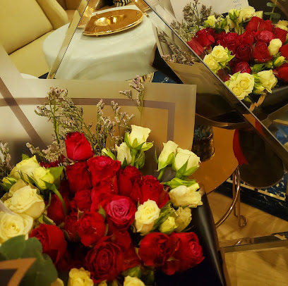 small gift - Riyadh - +966 50 207 5529