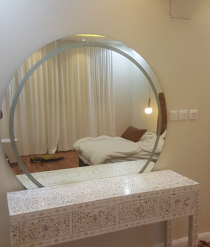 محل قزاز ومرايا وبراويز - Riyadh -