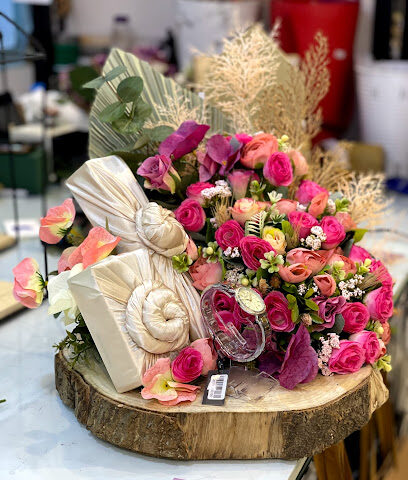 زهرة الربيع - Badr - +966 53 157 8227