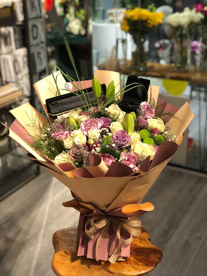 Iris rose - Saudi Arabia|Al Khobar 34428|Al Khobar Al Shamalia|10th St