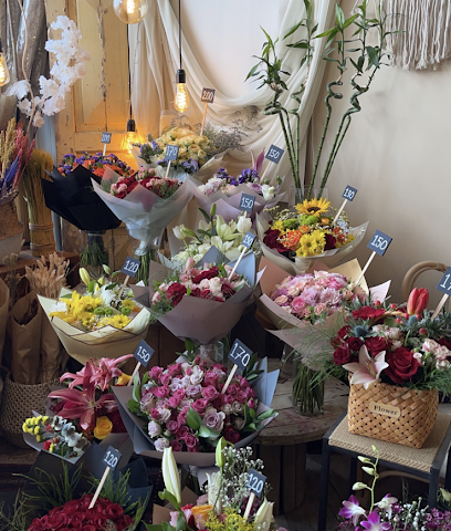 فلورست بوتيك - ‏FLORIST BOUTIQUE - Khamis Mushait - +966 55 097 2169