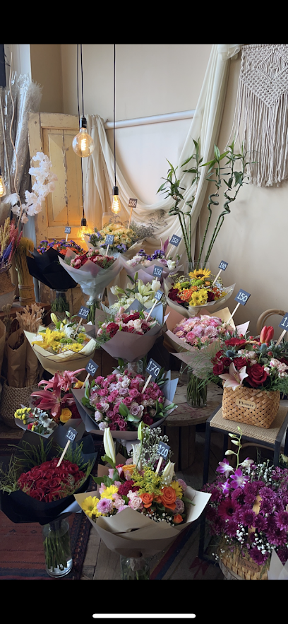 فلورست بوتيك - ‏FLORIST BOUTIQUE - Saudi Arabia|Khamis Mushait 62411|Al Shifa|King Khalid Rd