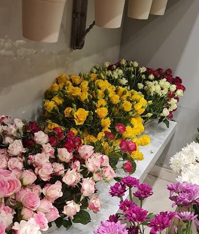 Bludan Flowers and Gifts - Al Qatif - +966 13 836 6170