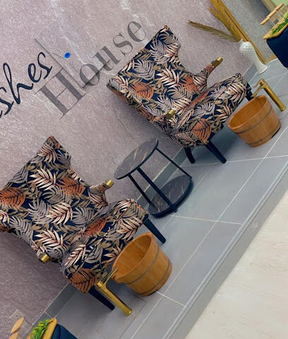 بيت الرموش للتزين النسائي - Mecca - +966 50 555 8151